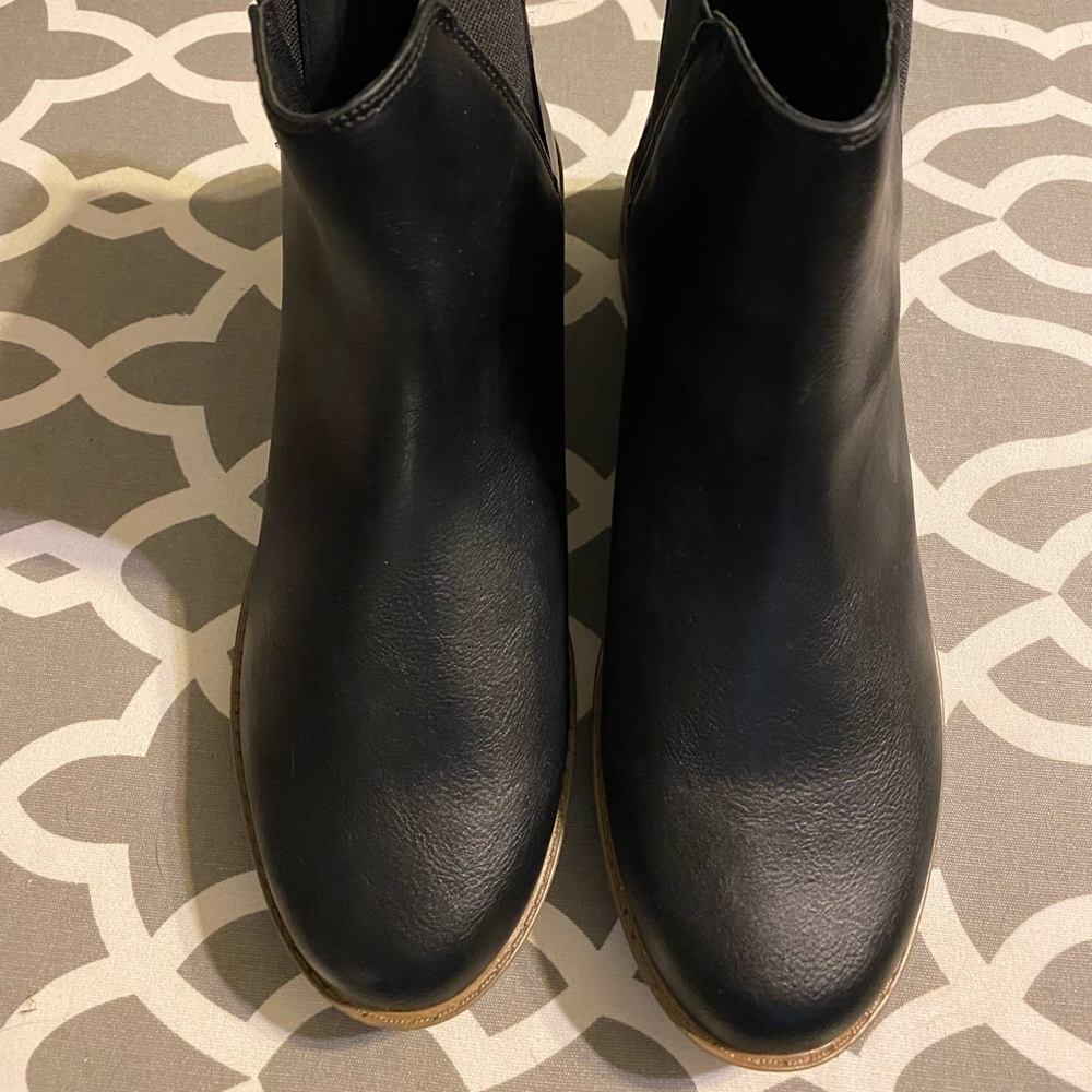 St Johns Bay Black Boots